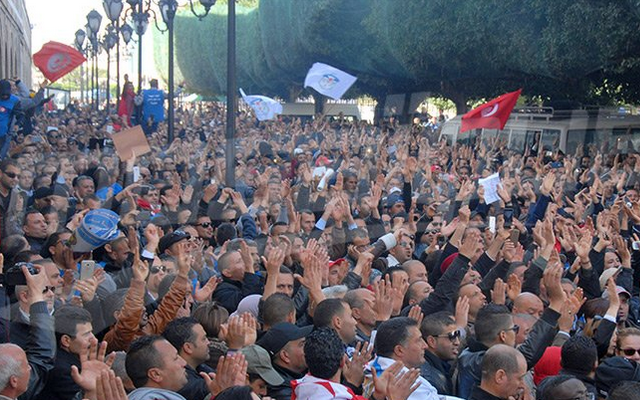 protestation-manifestation-syndicaliste-sécuritaire-tunisie