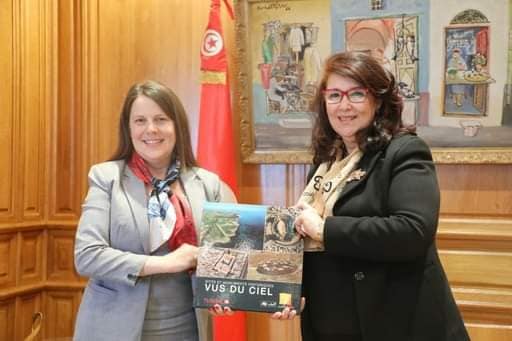 Examen des moyens de renforcer le partenariat culturel entre la Tunisie et les Etats-Unis